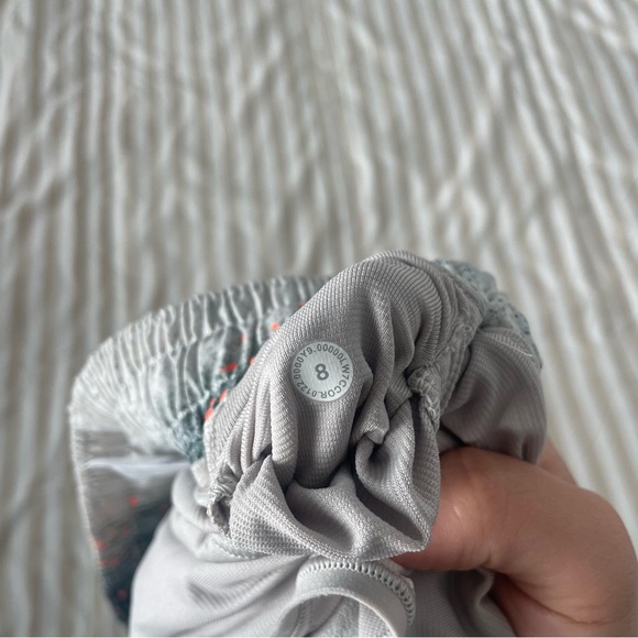 lululemon sea wheeze hotty hot shorts - Picture 4 of 4